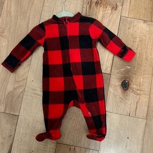 Old Navy 0-3M footie in lumberjack style perfect for cold months gently loved